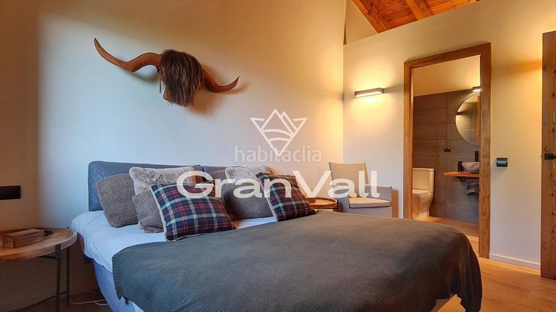 Foto b0dc7732-3e40-4b87-b9d9-922214f8621a. Casa amb calefacció aparcament a Enveitg