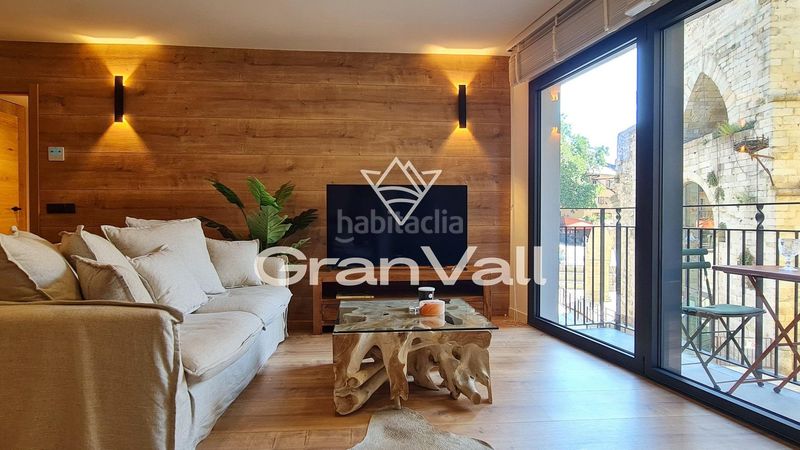 Foto 405ccd00-b6c4-4e69-9958-d2ce279f32c7. Apartament amb calefacció aparcament a Puigcerdà