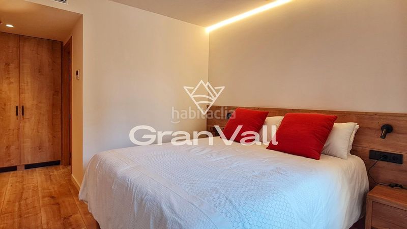Foto 5c89e880-6ba5-460e-b48c-3d35a55e8db1. Apartament amb calefacció aparcament a Puigcerdà