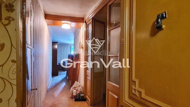 Foto 4d4cb86d-d840-4580-a287-2e8b2ef400e1. Edificio in Puigcerdà