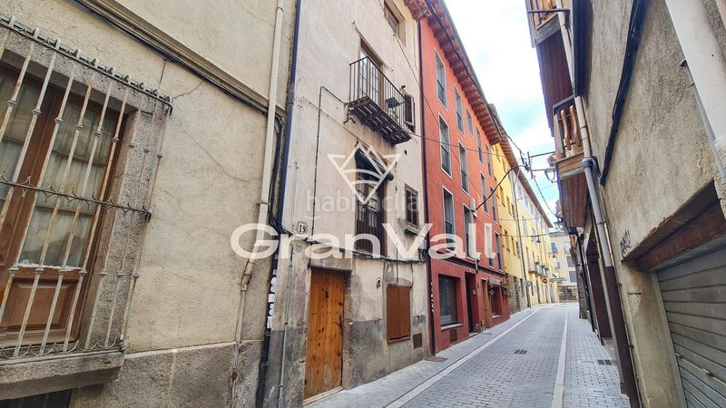 Foto dd411224-f58c-4d5a-914f-7c571f09d50c. Edificio in Puigcerdà