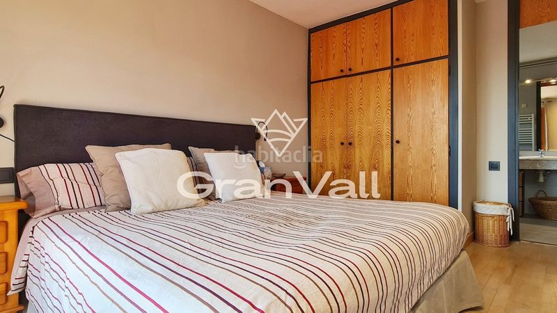 Foto a5bd9b38-bdcb-453b-b3ee-98fbf8d9e851. Àtic amb calefacció aparcament a Puigcerdà