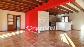 Casa a Saillagouse. Gran casa unifamiliar con jardín privado en saillagouse