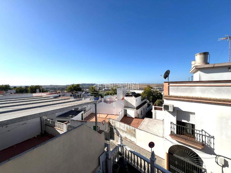 Foto 0aa6e25e-3030-4c6b-8702-7258bbdd48a6. Casa aparellada a Picadueñas Jerez de la Frontera