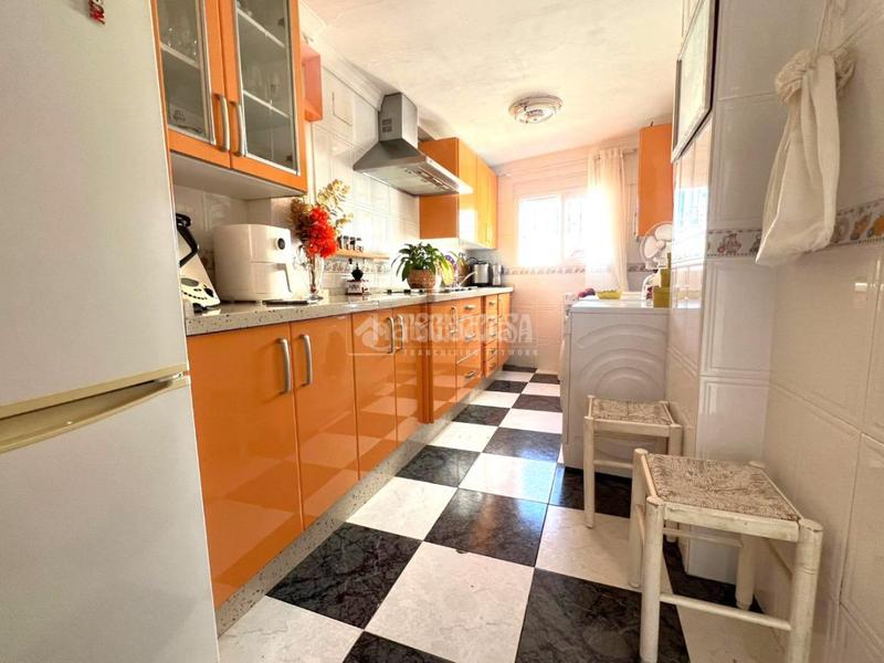 Foto 37b85f2a-dfeb-444e-86ae-853f925a4654. Casa aparellada a Picadueñas Jerez de la Frontera