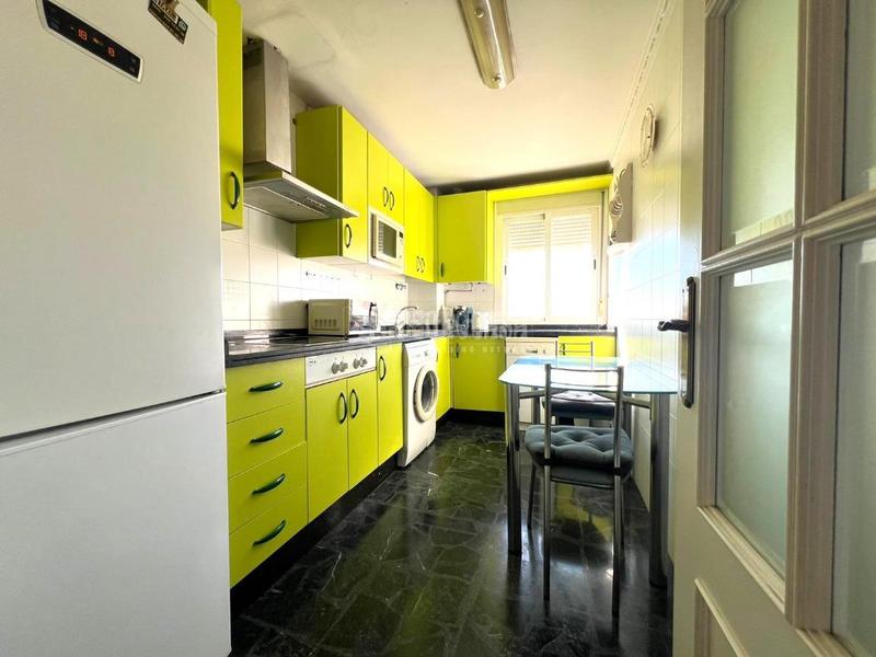 Foto 15aed3a8-d4b7-4d00-8bf4-a80a2db2d63f. Pis a Santiago - Coronación Jerez de la Frontera