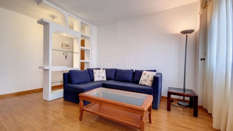 Foto 0b0d90f9-e693-432e-bf4e-425046f47fb6. Rent flat with heating parking in Valdeacederas Madrid