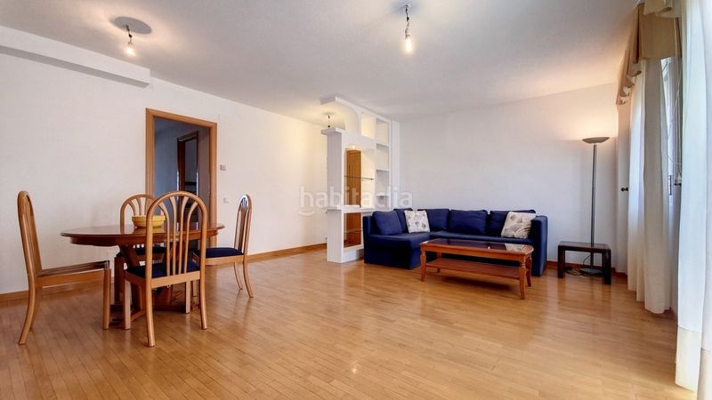 Foto 2e5bfc20-834a-4992-a3cb-e676c35904f3. Rent flat with heating parking in Valdeacederas Madrid