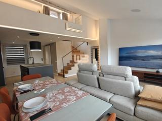 Location Attique  Carrer de natzaret. Duplex de lujo