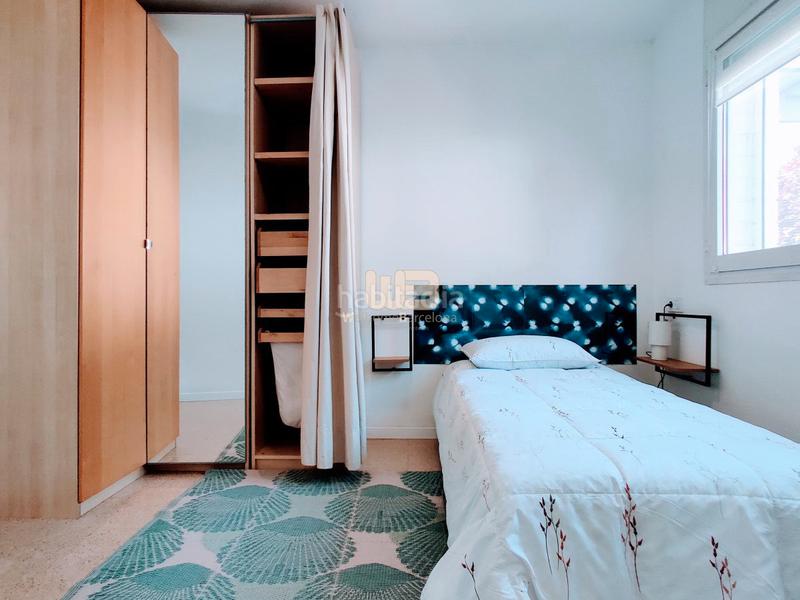 Foto 035232ec-d624-4a35-bff2-b0bfdf3b617c. Alquiler casa adosada bonita casa en alquiler con jardín privado y piscina comunitaria en Barcelona