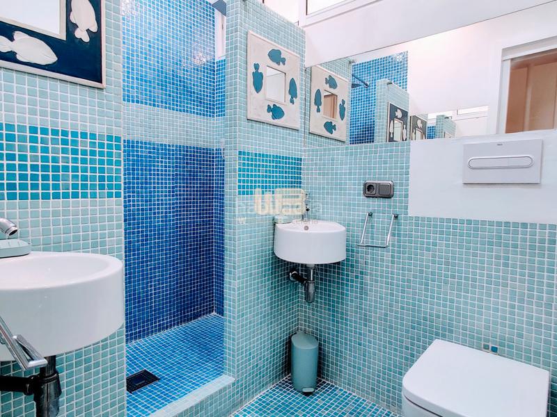 Foto 38693918-9c0e-42ce-8e84-c93f5d3cb3e5. Alquiler casa adosada bonita casa en alquiler con jardín privado y piscina comunitaria en Barcelona