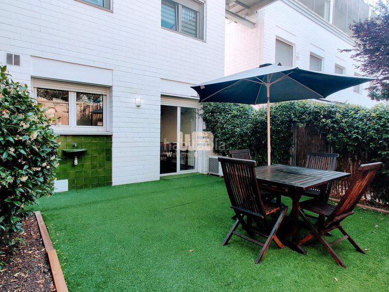 Foto 7650779c-b956-4e19-8a87-f01e39709900. Alquiler casa adosada bonita casa en alquiler con jardín privado y piscina comunitaria en Barcelona