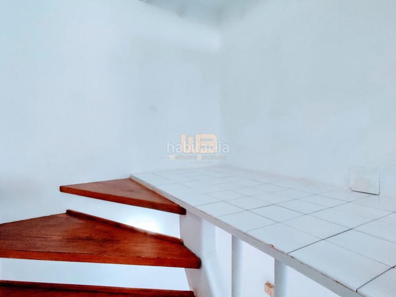 Foto 7aa42722-0b13-48da-b0af-8f7f41fbd1b4. Alquiler casa adosada bonita casa en alquiler con jardín privado y piscina comunitaria en Barcelona