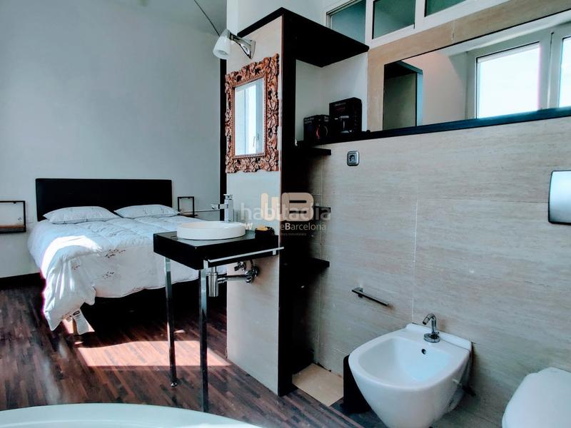 Foto 329204ce-fbfd-4c8f-bdb4-0039cb8f940f. Lloguer casa adossada amb xemeneia calefacció aparcament piscina a Barcelona