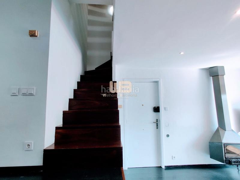 Foto 4667d695-35a8-48fb-bfe4-30f059c31340. Location maison jumelée avec cheminée chauffage parking piscine dans Barcelona