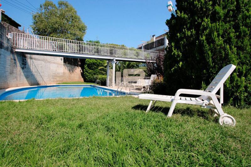 Foto e1918311-307f-416a-8099-523e3cf6891c. Location maison jumelée avec cheminée chauffage parking piscine dans Barcelona