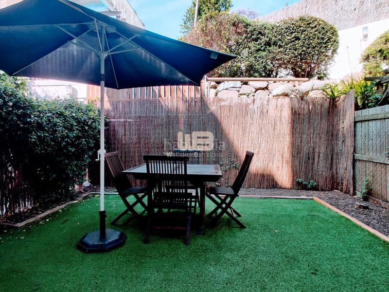 Foto 0349e6c6-5a22-4401-bc25-e89b57dc683e. Miete reihenhaus mit kamin heizung parking pool in Barcelona