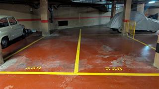 Miete Autoparkplatz in Carrer d'amsterdam 9. Plaza de parking doble 2 coches y plaza de parking doble de coch