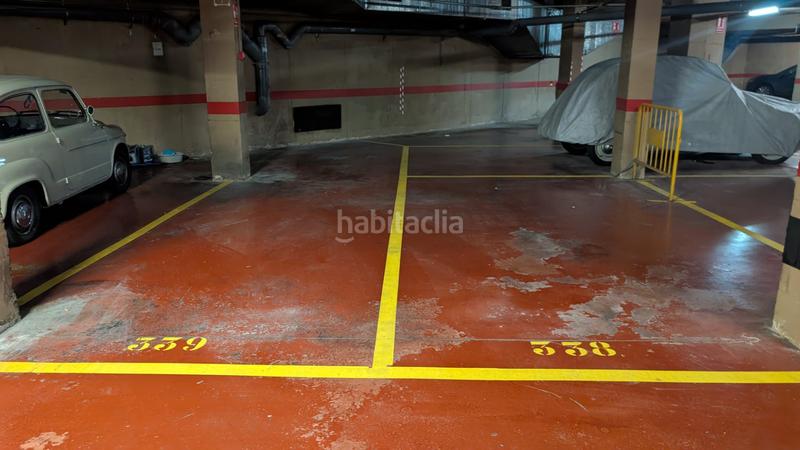 Foto cd68e8b4-8946-44a9-ae19-bf23c41be8a6. Location parking voiture dans carrer d'amsterdam 9 dans Barcelona