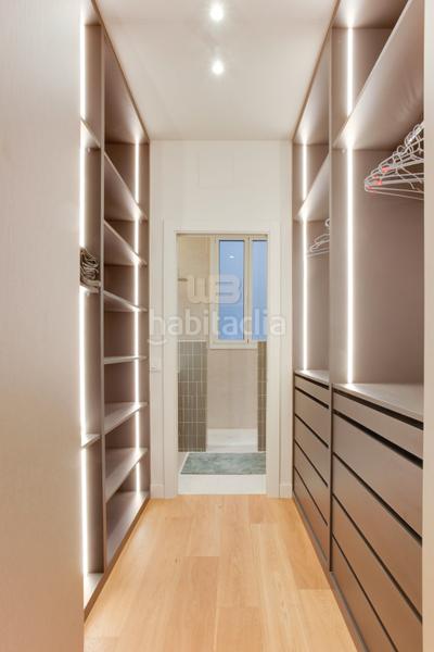 Foto f3faaef2-1d57-412a-8beb-fa89bfec4fbc. Miete etagenwohnung mit kamin heizung in Sant Antoni Barcelona