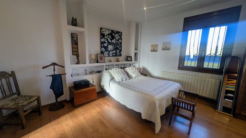 Foto 159d9bf2-8816-4809-b2d4-cc5da3b8e154. Casa amb xemeneia calefacció aparcament piscina a Cerdanyola del Vallès