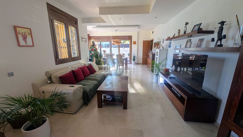 Foto 399e60fb-1ba7-4b7e-94ce-d36663e7bc19. Casa amb xemeneia calefacció aparcament piscina a Cerdanyola del Vallès