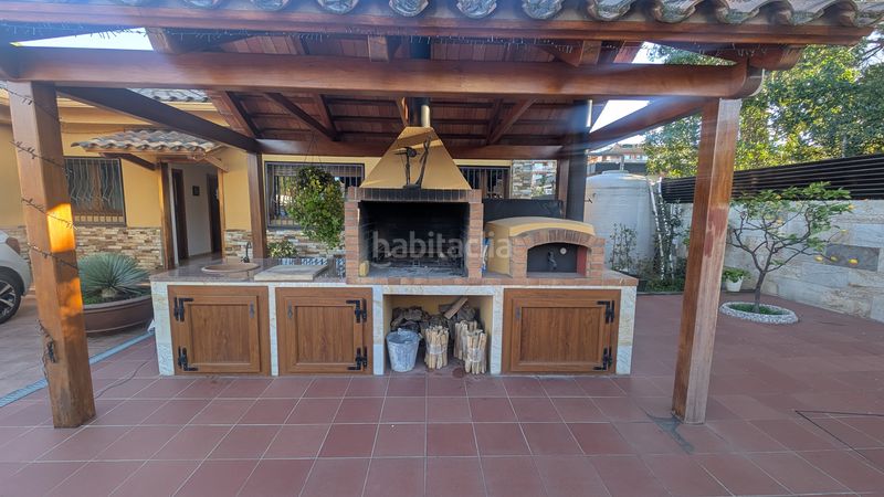 Foto 4d053523-1f39-4a9d-b031-b525c3e1e93f. Casa amb xemeneia calefacció aparcament piscina a Cerdanyola del Vallès