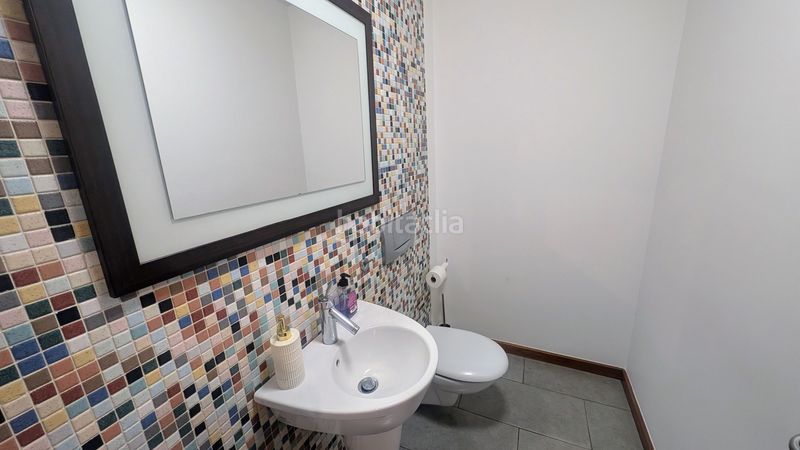 Foto 4e66d38a-54cb-47c3-957d-e3629a6d704a. Casa amb xemeneia calefacció aparcament piscina a Cerdanyola del Vallès