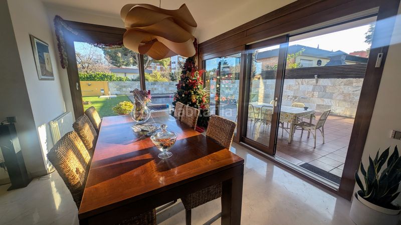 Foto 8390a182-891c-48a9-833f-d9e5c983ca18. Casa amb xemeneia calefacció aparcament piscina a Cerdanyola del Vallès