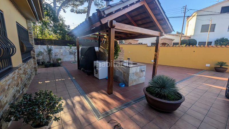 Foto 93a3cf40-ade0-43ba-b300-71004c6981ba. Casa amb xemeneia calefacció aparcament piscina a Cerdanyola del Vallès