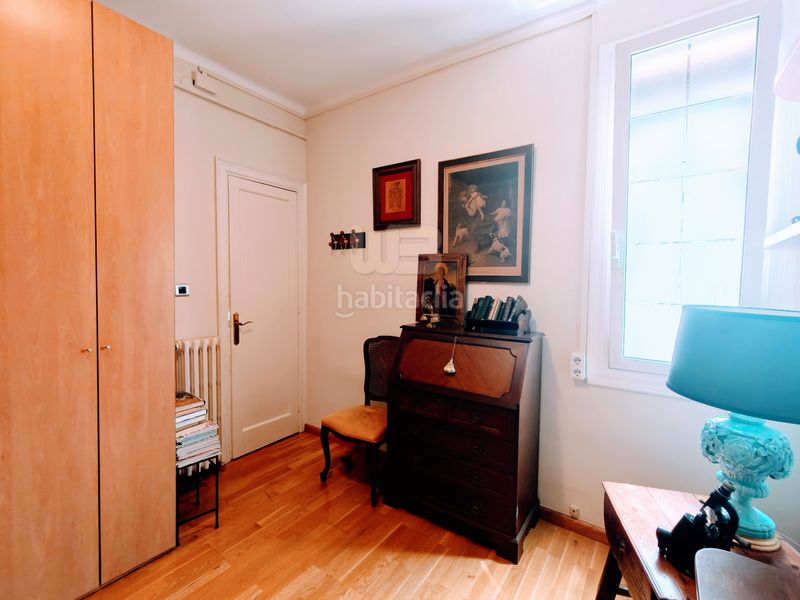 Foto 0f9eee1d-4744-4c78-b388-6e5142b39fe6. Àtic amb calefacció a Dreta de l´Eixample Barcelona