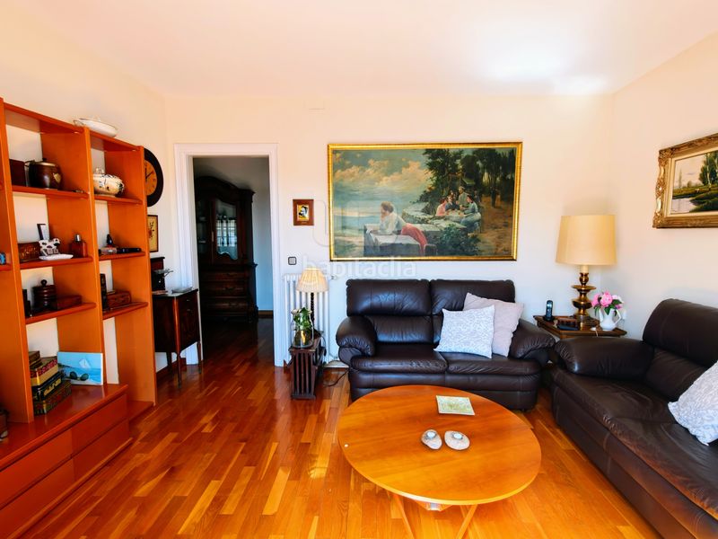 Foto 4b5bc9cd-e448-4767-a665-30216e2c4c1a. Àtic amb calefacció a Dreta de l´Eixample Barcelona