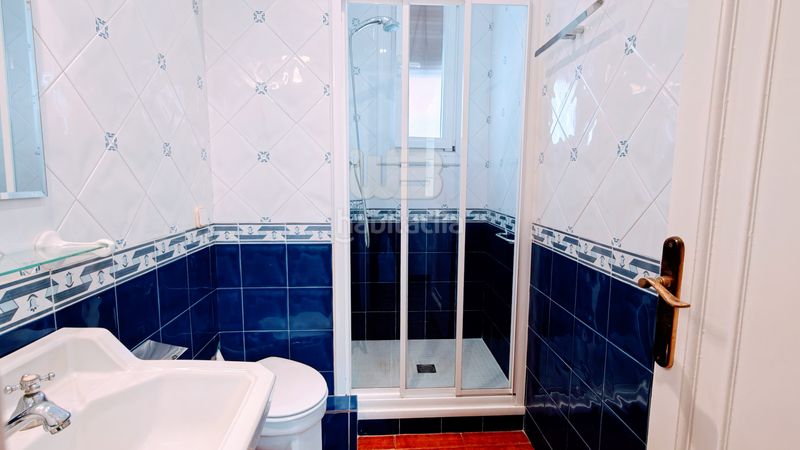 Foto 713b1aba-921f-4b70-9d5c-2d10f8c6ebe1. Àtic amb calefacció a Dreta de l´Eixample Barcelona