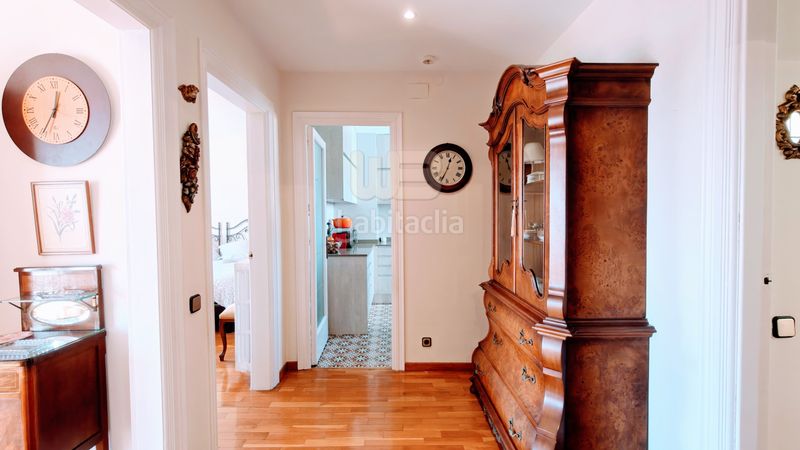 Foto 7cd12280-6e9c-47f6-9d67-2dc81f881b06. Àtic amb calefacció a Dreta de l´Eixample Barcelona