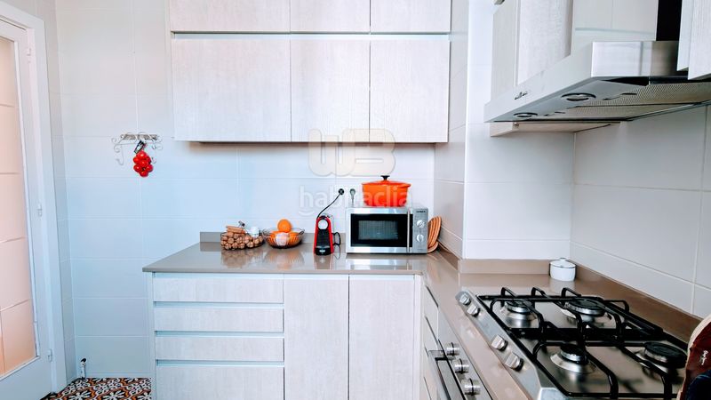 Foto 82f5b4c9-a235-4a16-94fd-a1aa575408e6. Àtic amb calefacció a Dreta de l´Eixample Barcelona