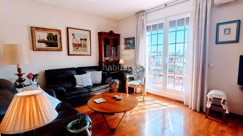 Foto 9fc9596f-8971-4a67-8a4b-8191af9d0638. Àtic amb calefacció a Dreta de l´Eixample Barcelona