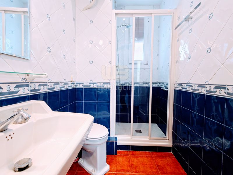 Foto a479e52a-7933-4282-84f0-b17b53551459. Àtic amb calefacció a Dreta de l´Eixample Barcelona