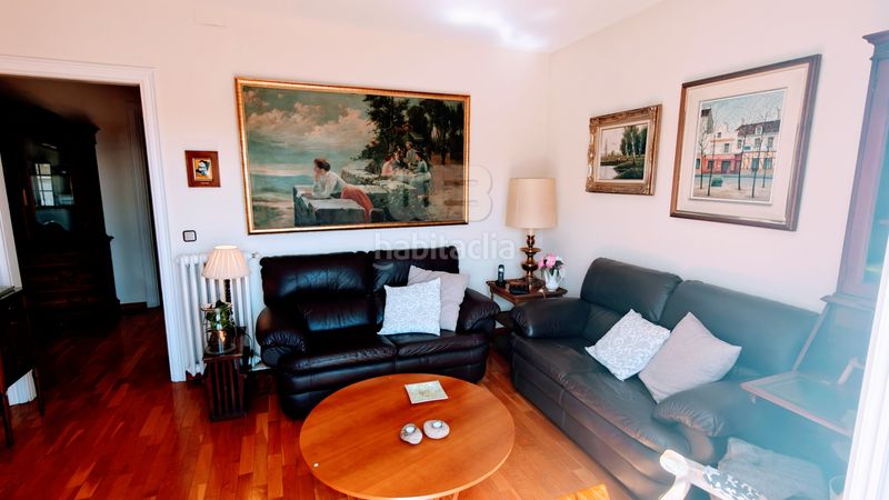 Foto bd744a1e-6191-4ce4-bbb5-a631fcbb1532. Àtic amb calefacció a Dreta de l´Eixample Barcelona