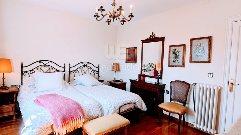 Foto c094b53c-72c7-4d37-a1ac-2291158b3b9c. Àtic amb calefacció a Dreta de l´Eixample Barcelona