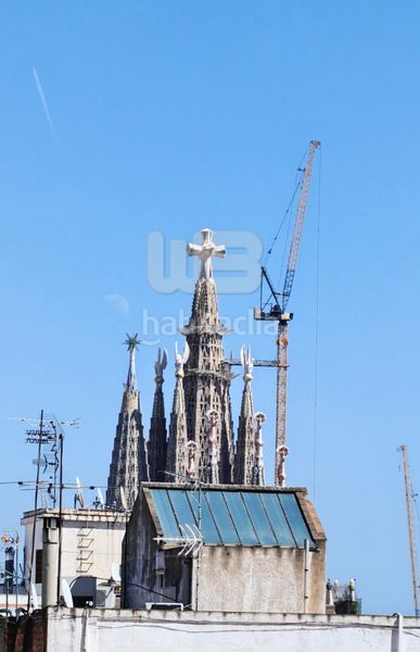 Foto cfcbe3fc-9995-4e62-be4b-d834418e3d9a. Àtic amb calefacció a Dreta de l´Eixample Barcelona