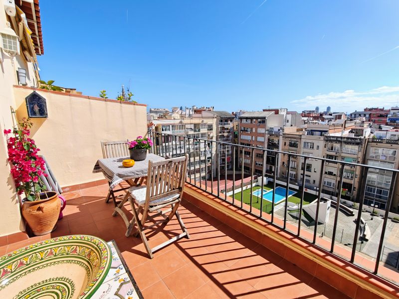 Foto e3bc6e89-6423-4643-a6f3-2da4831a897c. Àtic amb calefacció a Dreta de l´Eixample Barcelona