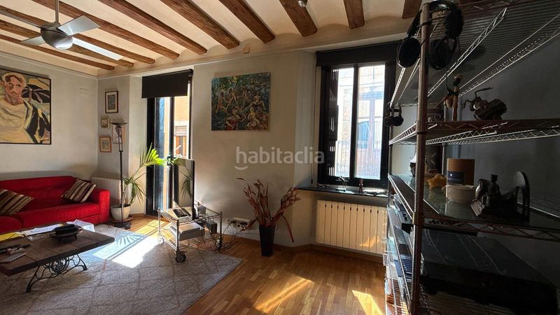 Foto bdb46227-797d-48a4-aa18-0ec3e8ec1bb4. Piso en Gòtic Barcelona