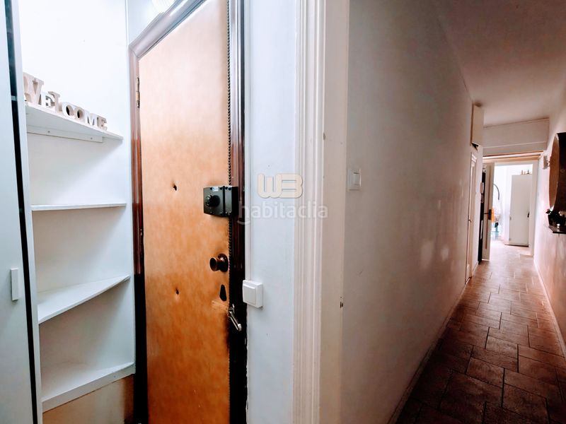 Foto 60dd19fc-cce8-478f-853d-0f6337ad0f79. Piso  en venta en Sant Antoni Barcelona