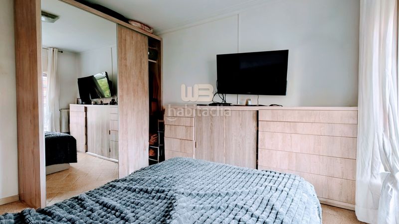 Foto 6cd4f0a6-aa2f-489d-92cb-cacccc48f563. Piso  en venta en Sant Antoni Barcelona