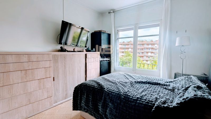 Foto 9db691aa-5e49-4d42-9cf3-83abeafb3896. Piso  en venta en Sant Antoni Barcelona
