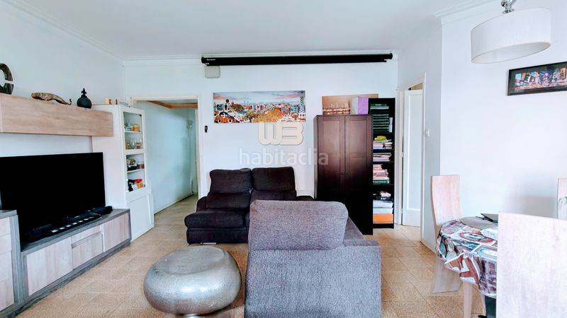 Foto c5f01ac4-1dd3-4884-b96c-be6e9c4ac015. Piso  en venta en Sant Antoni Barcelona