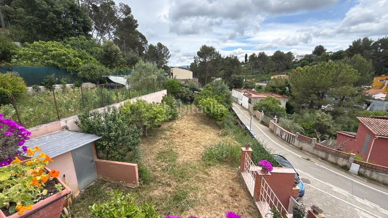 Foto c8507308-b7ad-4c6d-a11c-e74a4b1a976c. Casa amb xemeneia aparcament a Sant Muç Rubí