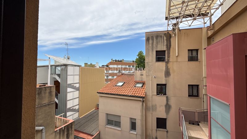 Foto a803cf0a-bf04-4ac4-a652-424374bdd7d1. Dúplex amb calefacció aparcament a Centre-Can Nadal Sant Feliu de Llobregat