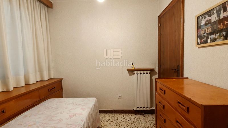 Foto abbae01a-2f3d-4559-92e4-623c1e239624. Pis amb calefacció aparcament a Capellades