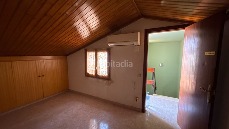 Foto 992e30a9-e903-4ff0-afe0-00d422a989ae. Casa  con piscina en Sils